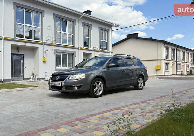 Сірий Фольксваген Пассат, об'ємом двигуна 1.6 л та пробігом 253 тис. км за 6300 $, фото 32 на Automoto.ua