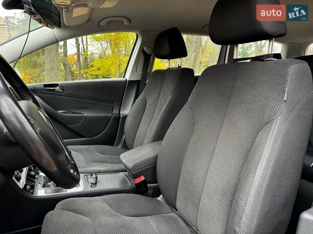 Сірий Фольксваген Пассат, об'ємом двигуна 1.8 л та пробігом 249 тис. км за 5990 $, фото 15 на Automoto.ua