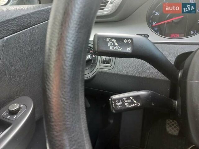 Сірий Фольксваген Пассат, об'ємом двигуна 1.6 л та пробігом 188 тис. км за 7700 $, фото 16 на Automoto.ua