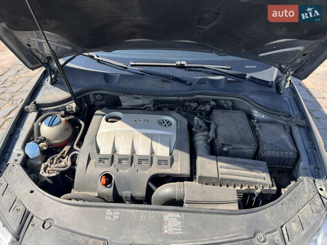 Сірий Фольксваген Пассат, об'ємом двигуна 2 л та пробігом 237 тис. км за 6500 $, фото 25 на Automoto.ua
