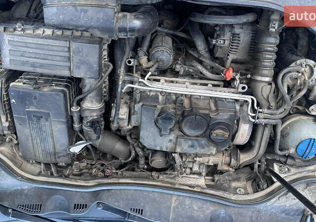 Серый Фольксваген Пассат, объемом двигателя 1.9 л и пробегом 300 тыс. км за 6000 $, фото 11 на Automoto.ua