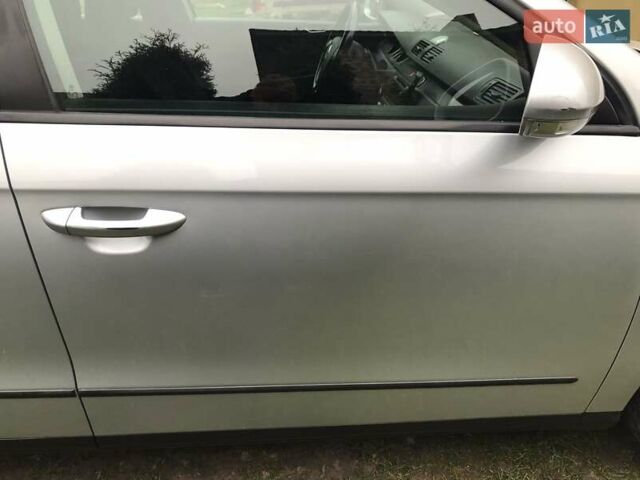 Серый Фольксваген Пассат, объемом двигателя 1.97 л и пробегом 266 тыс. км за 6500 $, фото 35 на Automoto.ua