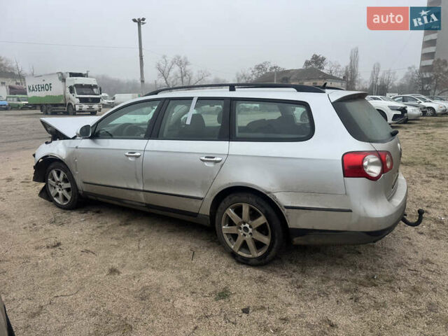 Серый Фольксваген Пассат, объемом двигателя 1.97 л и пробегом 200 тыс. км за 1600 $, фото 1 на Automoto.ua