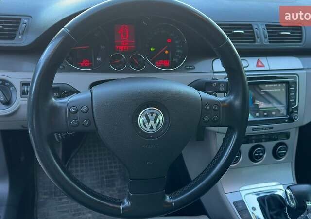 Серый Фольксваген Пассат, объемом двигателя 2 л и пробегом 204 тыс. км за 8500 $, фото 22 на Automoto.ua