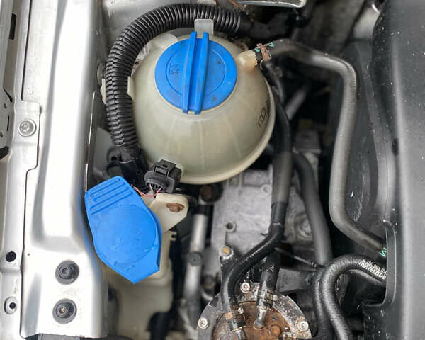 Сірий Фольксваген Пассат, об'ємом двигуна 2 л та пробігом 247 тис. км за 4599 $, фото 59 на Automoto.ua