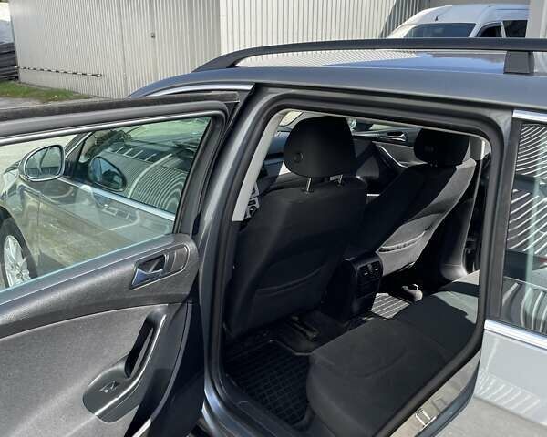 Серый Фольксваген Пассат, объемом двигателя 1.97 л и пробегом 320 тыс. км за 6000 $, фото 20 на Automoto.ua