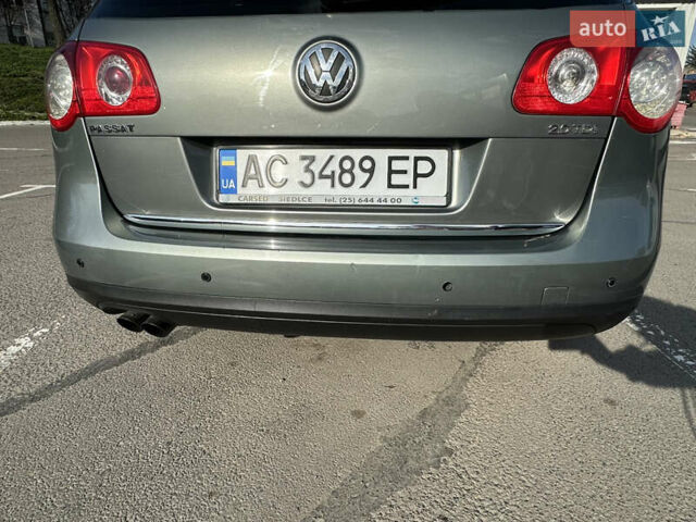 Сірий Фольксваген Пассат, об'ємом двигуна 2 л та пробігом 312 тис. км за 6200 $, фото 15 на Automoto.ua