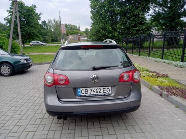 Сірий Фольксваген Пассат, об'ємом двигуна 2 л та пробігом 208 тис. км за 4900 $, фото 7 на Automoto.ua