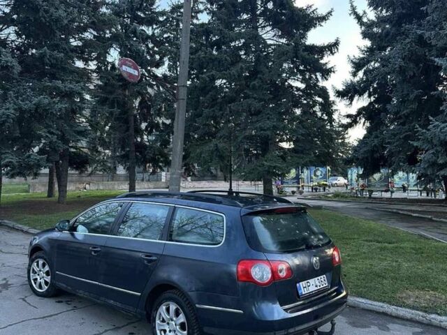 Серый Фольксваген Пассат, объемом двигателя 1.9 л и пробегом 380 тыс. км за 2550 $, фото 3 на Automoto.ua