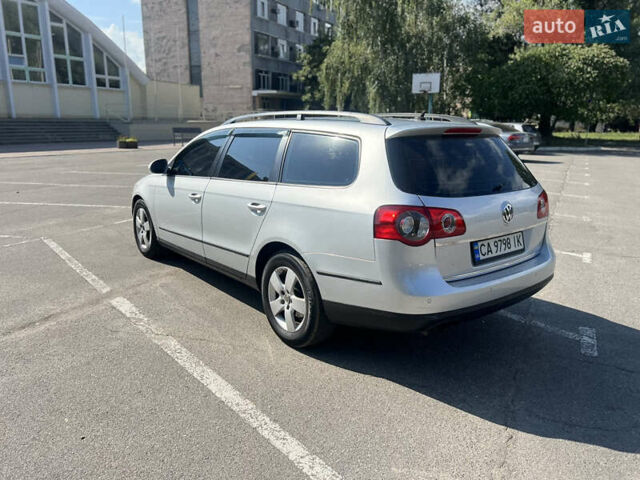 Серый Фольксваген Пассат, объемом двигателя 1.97 л и пробегом 330 тыс. км за 6500 $, фото 3 на Automoto.ua