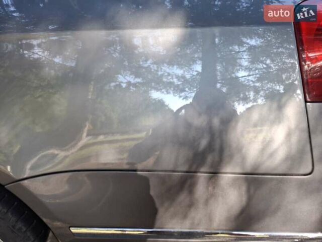 Серый Фольксваген Пассат, объемом двигателя 1.6 л и пробегом 156 тыс. км за 7800 $, фото 3 на Automoto.ua