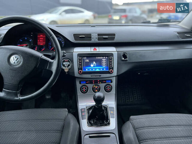 Серый Фольксваген Пассат, объемом двигателя 2 л и пробегом 490 тыс. км за 3999 $, фото 13 на Automoto.ua