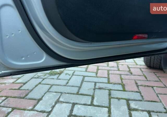 Серый Фольксваген Пассат, объемом двигателя 2 л и пробегом 204 тыс. км за 8500 $, фото 112 на Automoto.ua