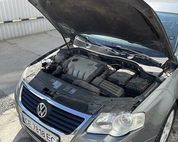 Серый Фольксваген Пассат, объемом двигателя 1.97 л и пробегом 320 тыс. км за 6000 $, фото 30 на Automoto.ua