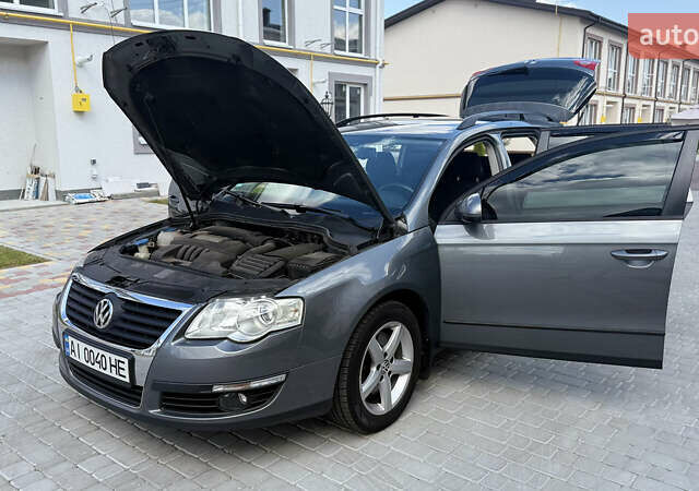 Сірий Фольксваген Пассат, об'ємом двигуна 1.6 л та пробігом 253 тис. км за 6300 $, фото 25 на Automoto.ua