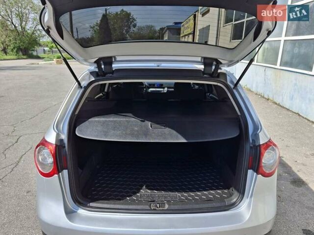 Серый Фольксваген Пассат, объемом двигателя 2 л и пробегом 218 тыс. км за 5300 $, фото 9 на Automoto.ua