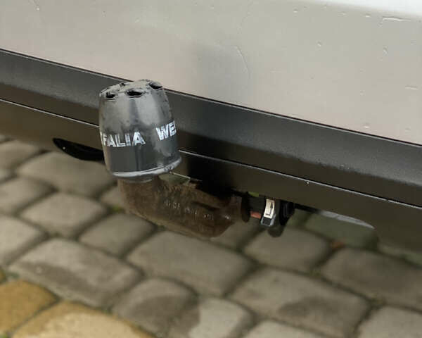 Сірий Фольксваген Пассат, об'ємом двигуна 2 л та пробігом 247 тис. км за 4599 $, фото 50 на Automoto.ua