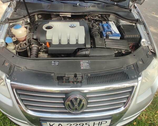 Фольксваген Пассат 2007 в Киеве на Automoto.ua Серый Фольксваген Пассат, объемом двигателя 1.97 л и пробегом 270 тыс. км за 7200 $, фото 13 на Automoto.ua