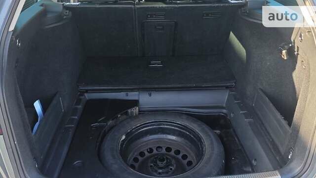 Серый Фольксваген Пассат, объемом двигателя 1.97 л и пробегом 234 тыс. км за 6800 $, фото 9 на Automoto.ua