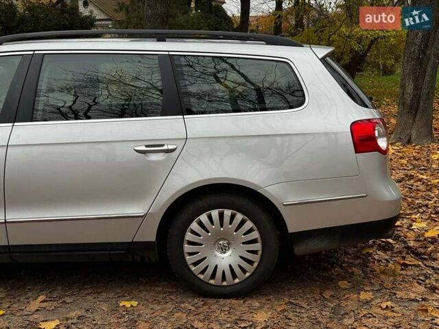 Сірий Фольксваген Пассат, об'ємом двигуна 1.8 л та пробігом 249 тис. км за 5990 $, фото 9 на Automoto.ua