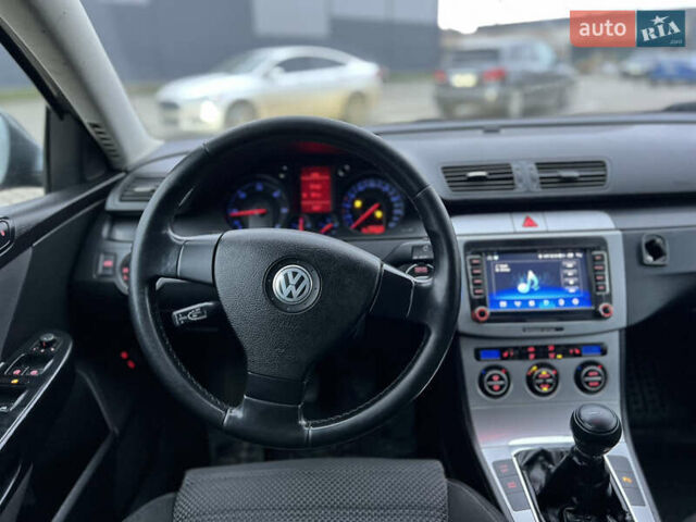 Серый Фольксваген Пассат, объемом двигателя 2 л и пробегом 490 тыс. км за 3999 $, фото 11 на Automoto.ua