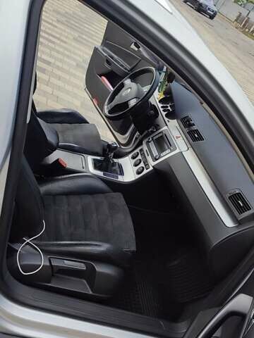 Серый Фольксваген Пассат, объемом двигателя 1.97 л и пробегом 326 тыс. км за 6499 $, фото 6 на Automoto.ua