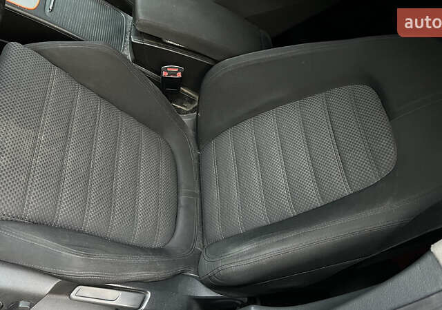 Серый Фольксваген Пассат, объемом двигателя 2 л и пробегом 326 тыс. км за 7300 $, фото 14 на Automoto.ua