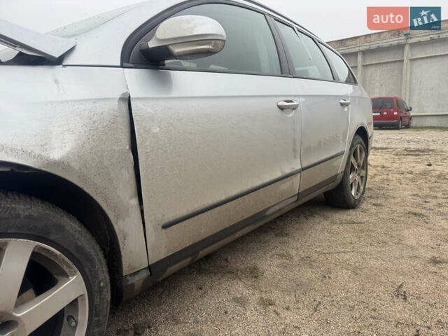 Серый Фольксваген Пассат, объемом двигателя 1.97 л и пробегом 200 тыс. км за 1600 $, фото 16 на Automoto.ua