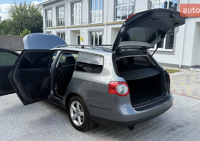 Сірий Фольксваген Пассат, об'ємом двигуна 1.6 л та пробігом 253 тис. км за 6300 $, фото 27 на Automoto.ua