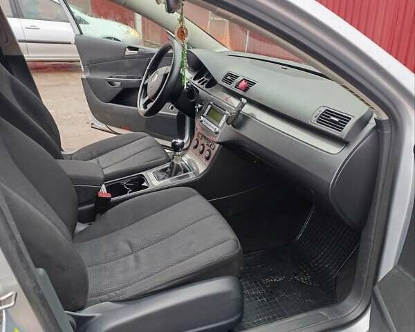 Серый Фольксваген Пассат, объемом двигателя 1.9 л и пробегом 400 тыс. км за 6200 $, фото 10 на Automoto.ua