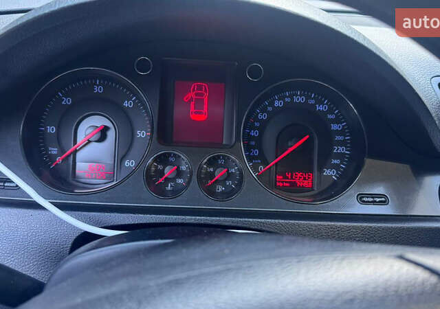 Серый Фольксваген Пассат, объемом двигателя 1.9 л и пробегом 300 тыс. км за 6000 $, фото 8 на Automoto.ua