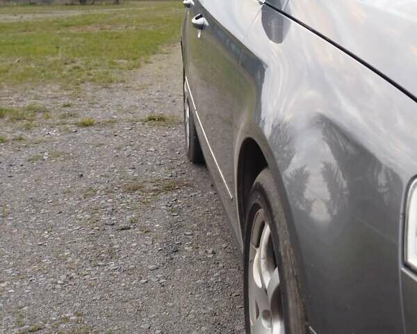 Серый Фольксваген Пассат, объемом двигателя 1.97 л и пробегом 345 тыс. км за 6500 $, фото 21 на Automoto.ua