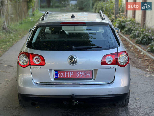 Фольксваген Пассат 2007 в Вознесенске на Automoto.ua Серый Фольксваген Пассат, объемом двигателя 1.6 л и пробегом 185 тыс. км за 6900 $, фото 7 на Automoto.ua