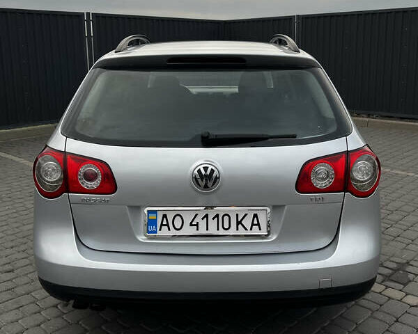 Серый Фольксваген Пассат, объемом двигателя 1.97 л и пробегом 215 тыс. км за 4700 $, фото 7 на Automoto.ua