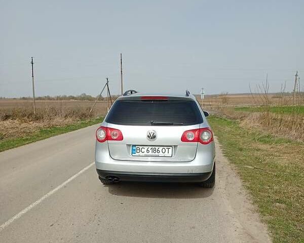 Серый Фольксваген Пассат, объемом двигателя 2 л и пробегом 250 тыс. км за 5300 $, фото 4 на Automoto.ua