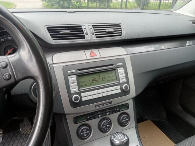 Сірий Фольксваген Пассат, об'ємом двигуна 2 л та пробігом 208 тис. км за 4900 $, фото 15 на Automoto.ua