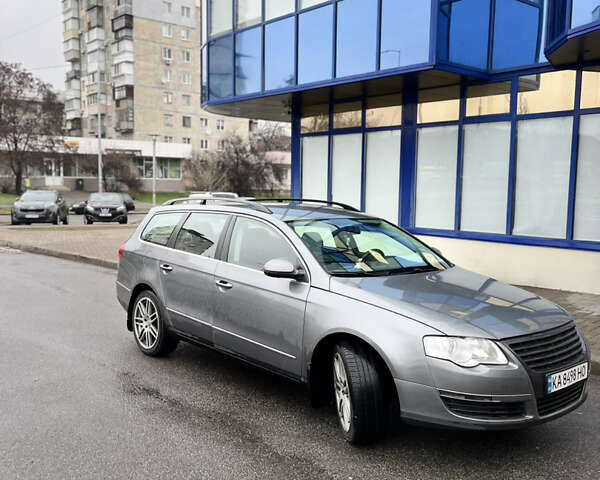 Серый Фольксваген Пассат, объемом двигателя 1.9 л и пробегом 215 тыс. км за 6700 $, фото 4 на Automoto.ua