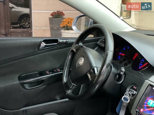 Сірий Фольксваген Пассат, об'ємом двигуна 2 л та пробігом 247 тис. км за 4599 $, фото 35 на Automoto.ua