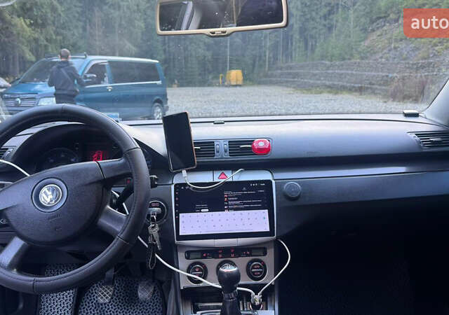 Серый Фольксваген Пассат, объемом двигателя 1.9 л и пробегом 300 тыс. км за 6000 $, фото 13 на Automoto.ua