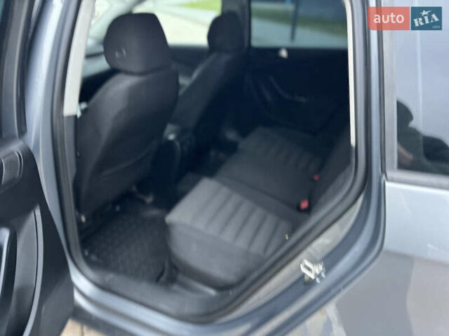 Серый Фольксваген Пассат, объемом двигателя 2 л и пробегом 490 тыс. км за 3999 $, фото 7 на Automoto.ua