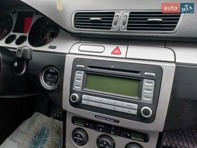 Серый Фольксваген Пассат, объемом двигателя 2 л и пробегом 312 тыс. км за 6700 $, фото 14 на Automoto.ua