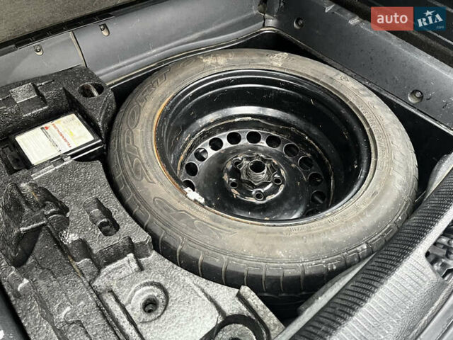 Серый Фольксваген Пассат, объемом двигателя 1.97 л и пробегом 215 тыс. км за 4700 $, фото 11 на Automoto.ua