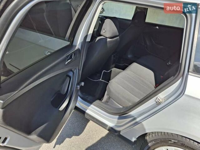 Серый Фольксваген Пассат, объемом двигателя 2 л и пробегом 218 тыс. км за 5300 $, фото 8 на Automoto.ua