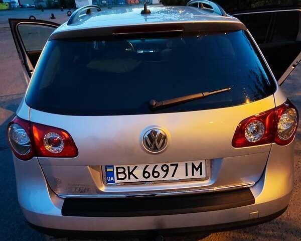 Сірий Фольксваген Пассат, об'ємом двигуна 1.97 л та пробігом 303 тис. км за 7000 $, фото 5 на Automoto.ua