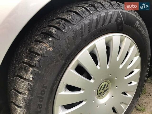 Серый Фольксваген Пассат, объемом двигателя 1.97 л и пробегом 266 тыс. км за 6500 $, фото 43 на Automoto.ua