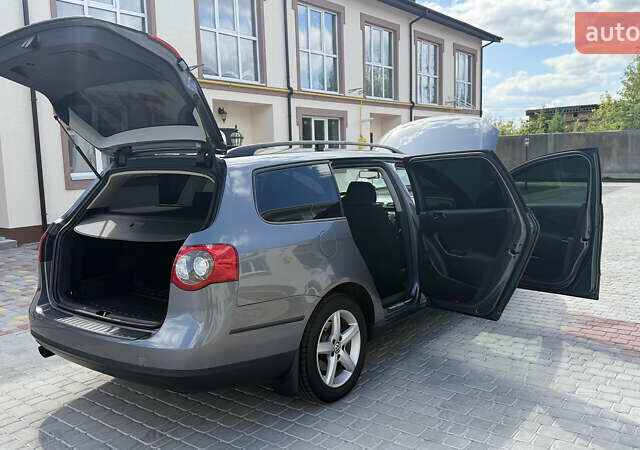 Сірий Фольксваген Пассат, об'ємом двигуна 1.6 л та пробігом 253 тис. км за 6300 $, фото 28 на Automoto.ua