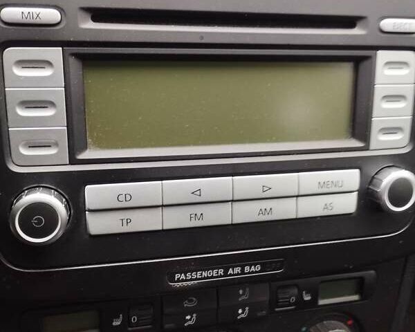 Серый Фольксваген Пассат, объемом двигателя 1.6 л и пробегом 243 тыс. км за 7800 $, фото 32 на Automoto.ua