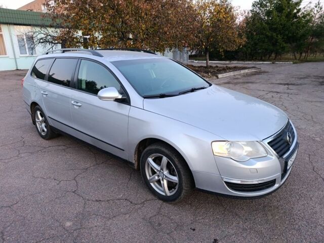 Серый Фольксваген Пассат, объемом двигателя 2 л и пробегом 280 тыс. км за 5000 $, фото 2 на Automoto.ua