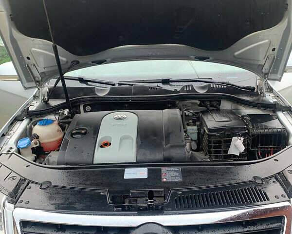 Серый Фольксваген Пассат, объемом двигателя 1.6 л и пробегом 230 тыс. км за 7000 $, фото 23 на Automoto.ua