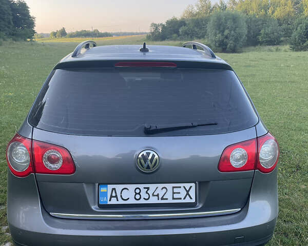 Серый Фольксваген Пассат, объемом двигателя 1.97 л и пробегом 382 тыс. км за 6399 $, фото 11 на Automoto.ua